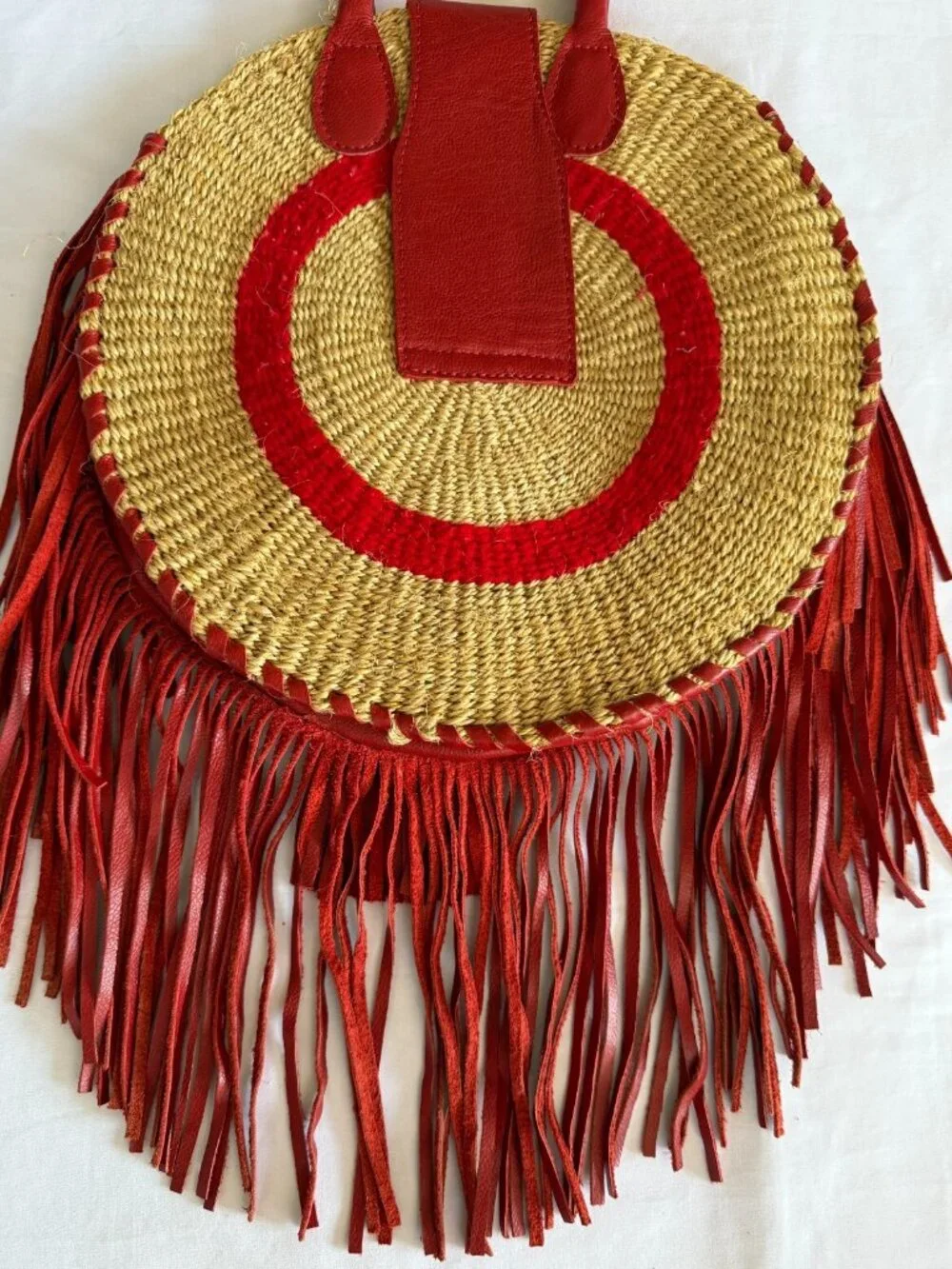 WOVEN SISAL LEATHER FRINGE BAG RED BEADED TASSEL DOUBLE HANDLES ROUND 14